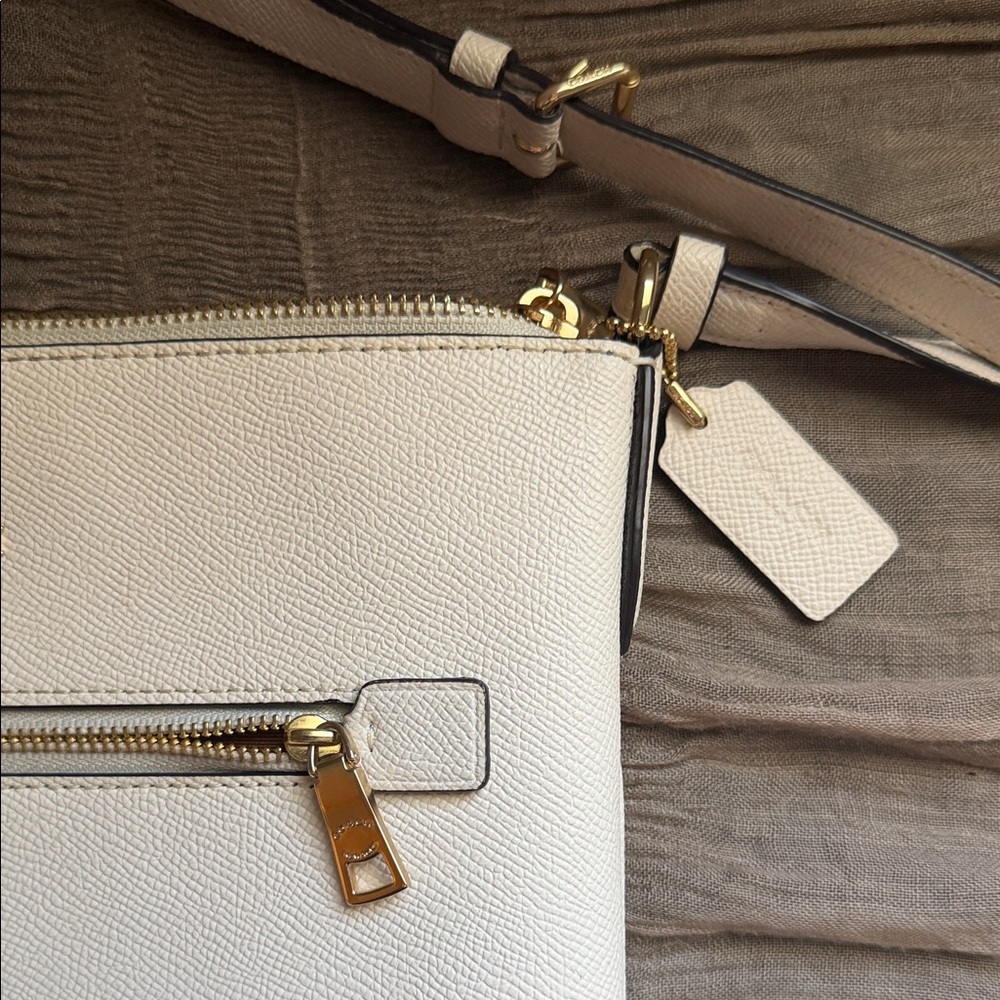 Coach Cream Crossbody Bag - Picture 2 of 7